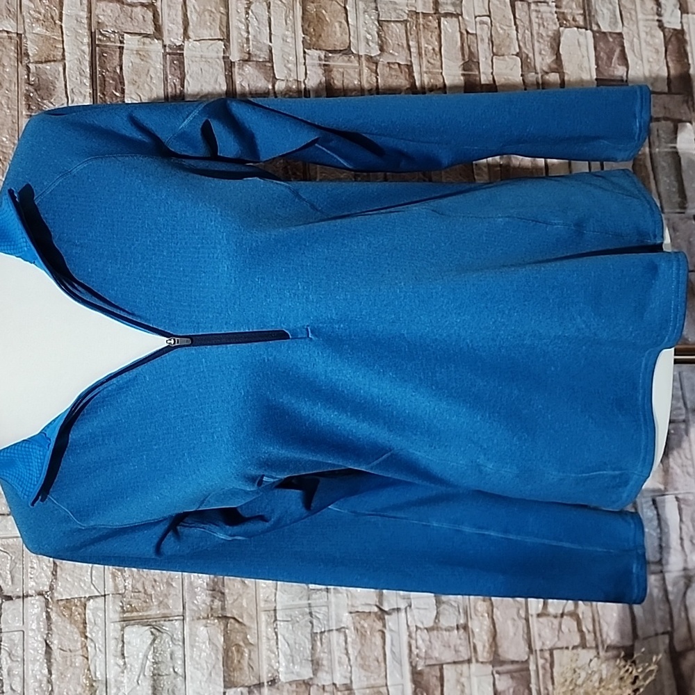 Patagonia Blue Half -Zip Longsleeve Top